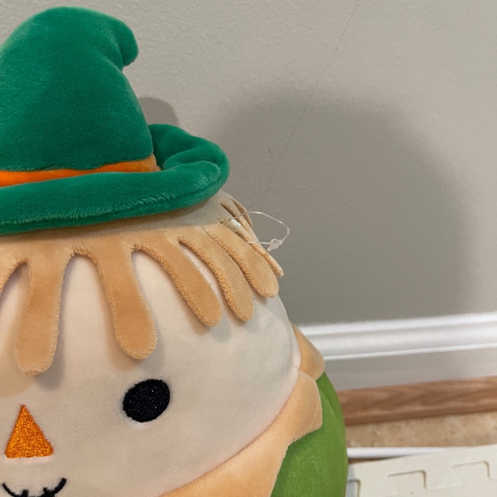 NWOT Squishmallows 8" Samuel the Scarecrow - Picture 5 of 7